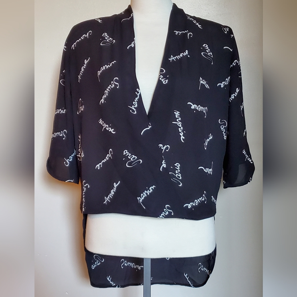 Ladies XSmall Paris Script Top